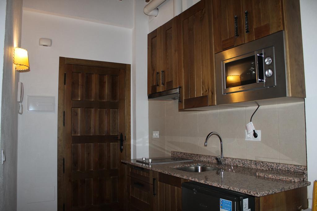 Apartamentos Real Fabrica Hojalata คูซการ์ ห้อง รูปภาพ